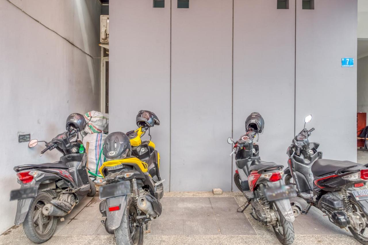 Reddoorz Near Surabaya Zoo Otel Dış mekan fotoğraf